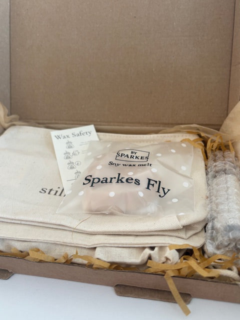 Valentine’s Keepsake Gift Bundle | Romantic Neutral Gift | Personalised Love Gift | Message in a Bottle | Wax Melt | BySparkes